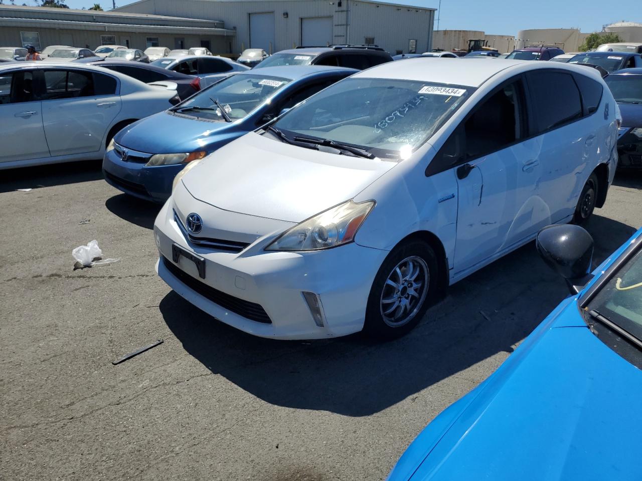 TOYOTA PRIUS V 2013