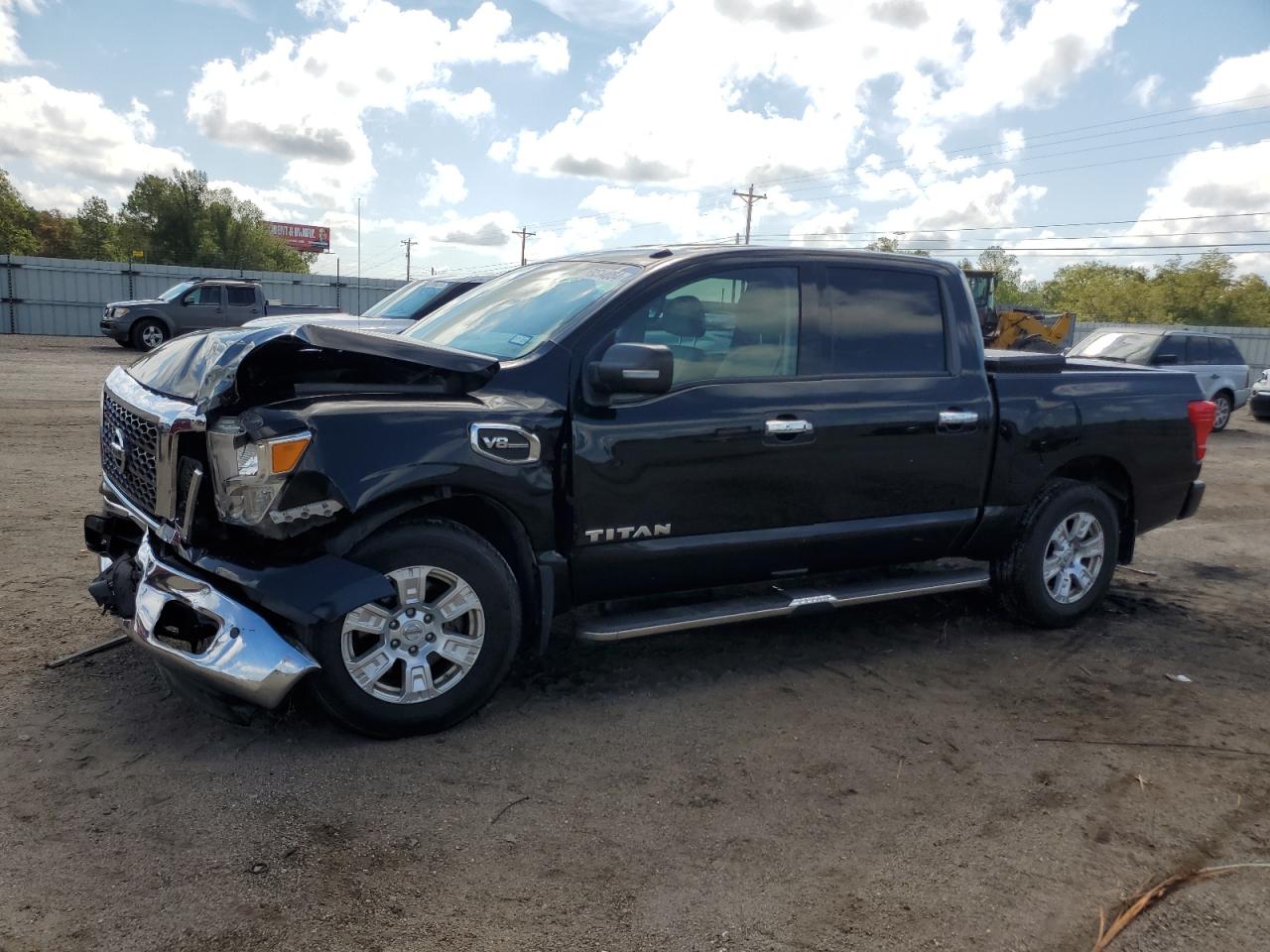 NISSAN TITAN SV 2017
