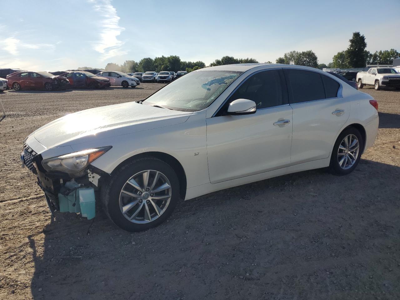 INFINITI Q50 2014
