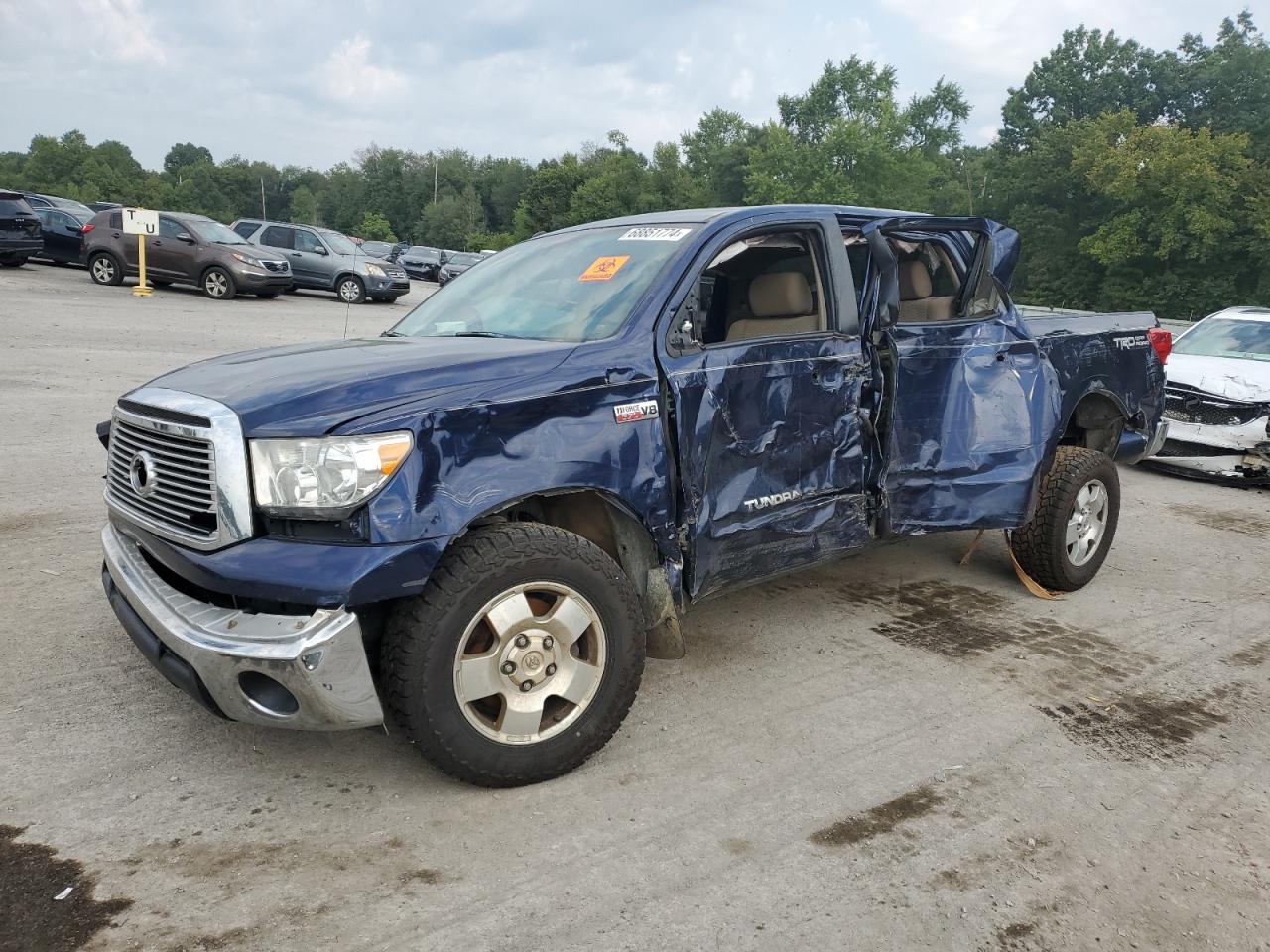 TOYOTA TUNDRA CRE 2013