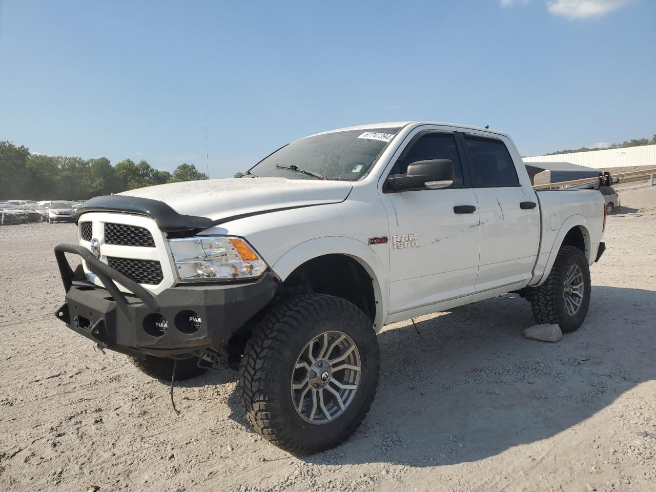 RAM 1500 SLT 2015