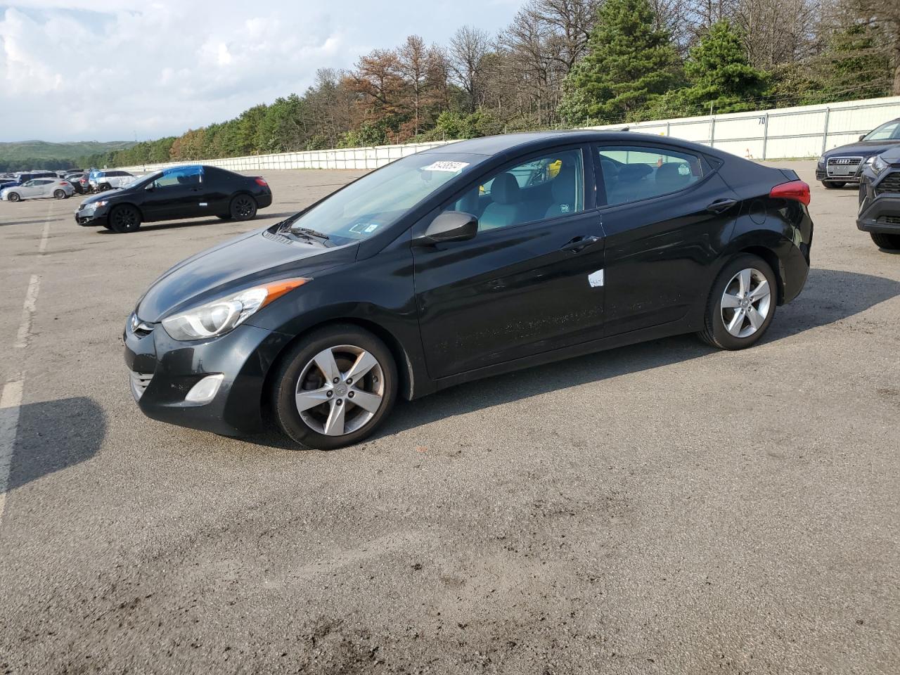 HYUNDAI ELANTRA GL 2013