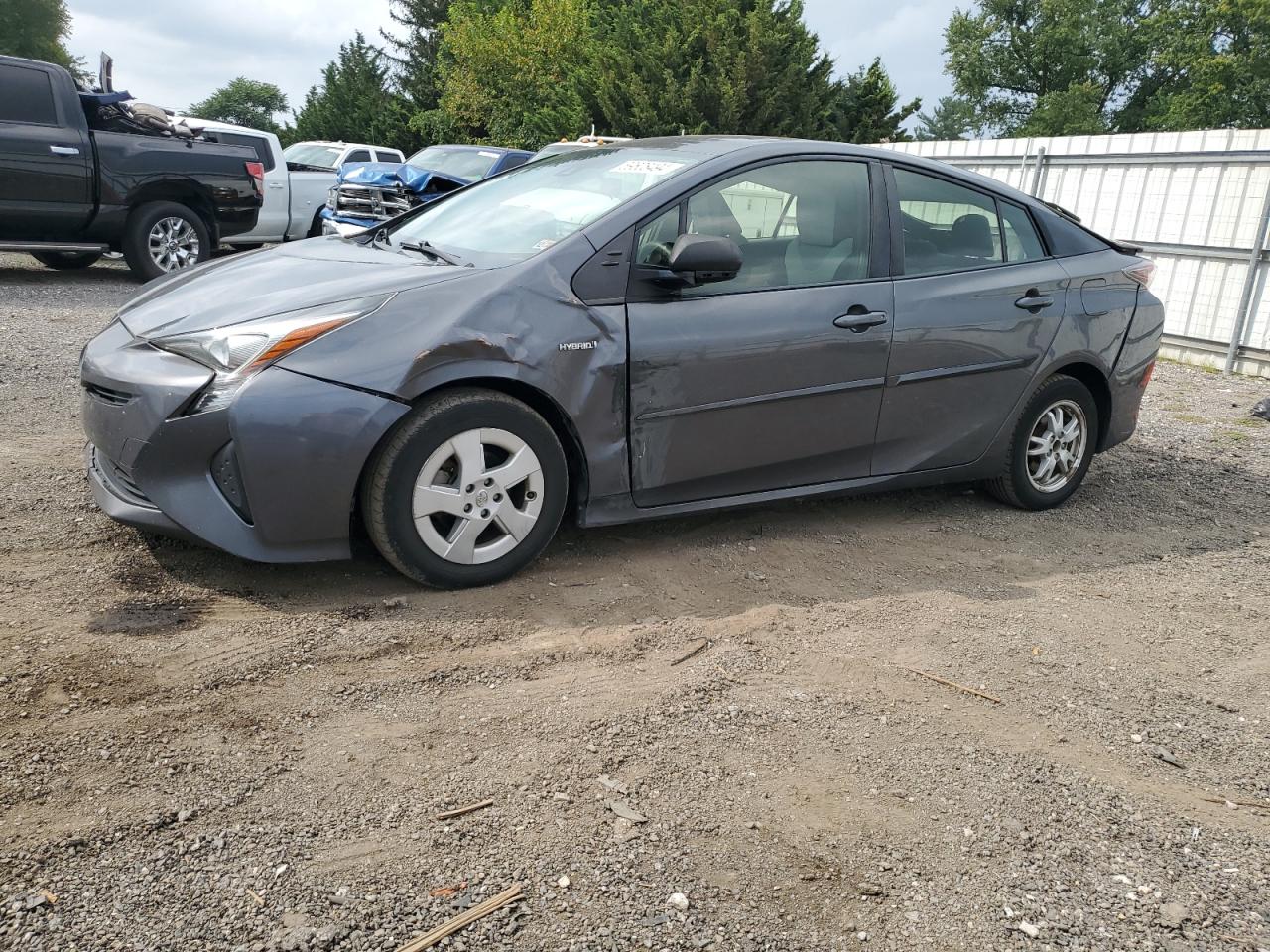TOYOTA PRIUS 2017