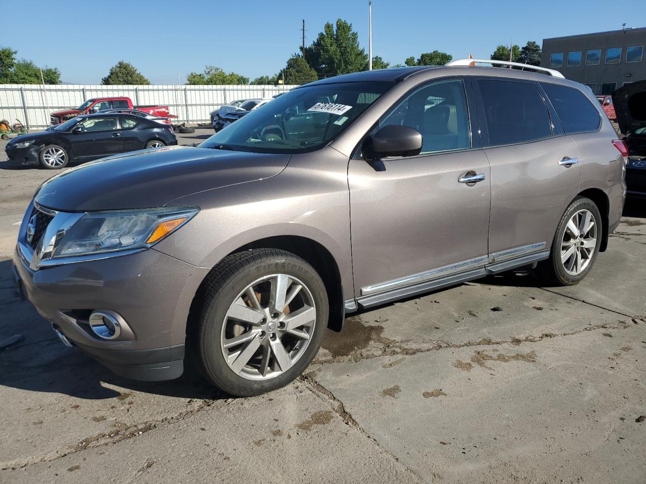 NISSAN Pathfinder 2014