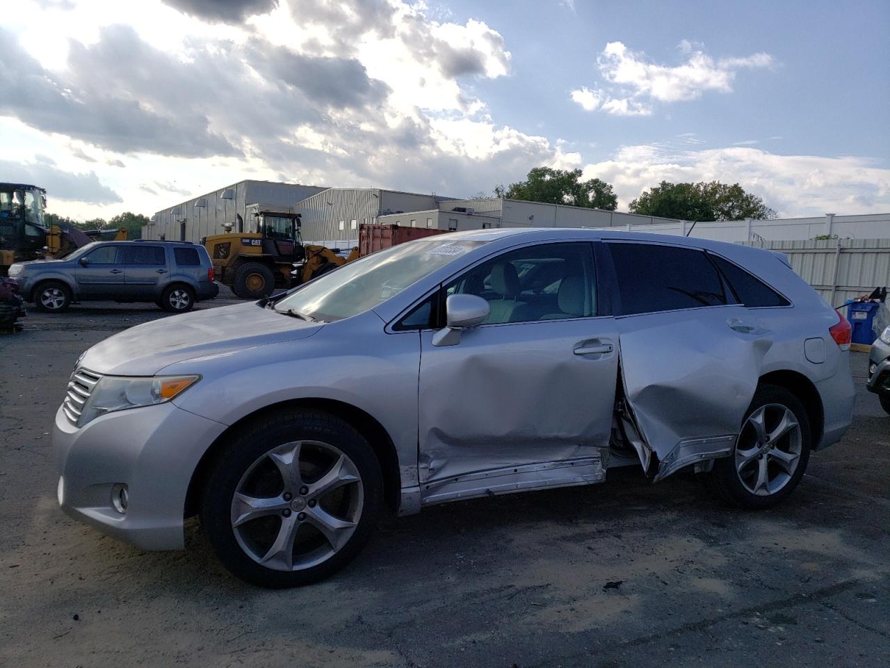 TOYOTA VENZA LE 2012