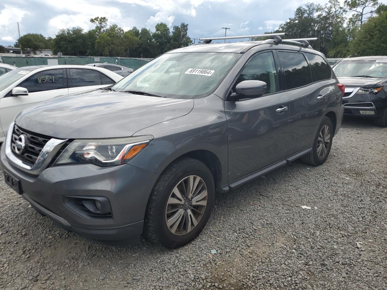 NISSAN PATHFINDER 2017