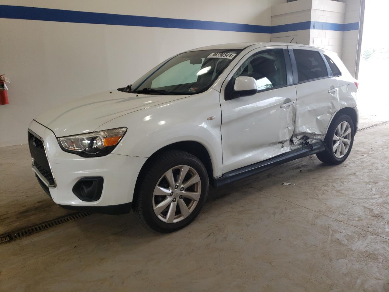 MITSUBISHI OUTLANDER 2015