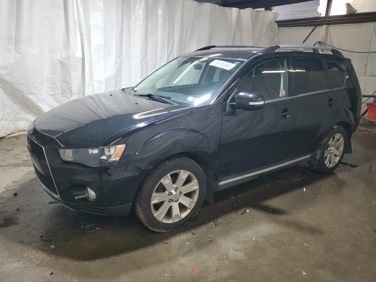 MITSUBISHI OUTLANDER 2013