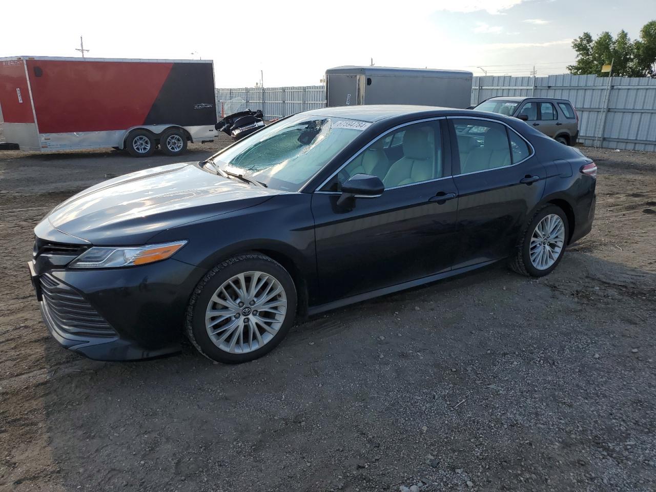 TOYOTA CAMRY XLE 2020