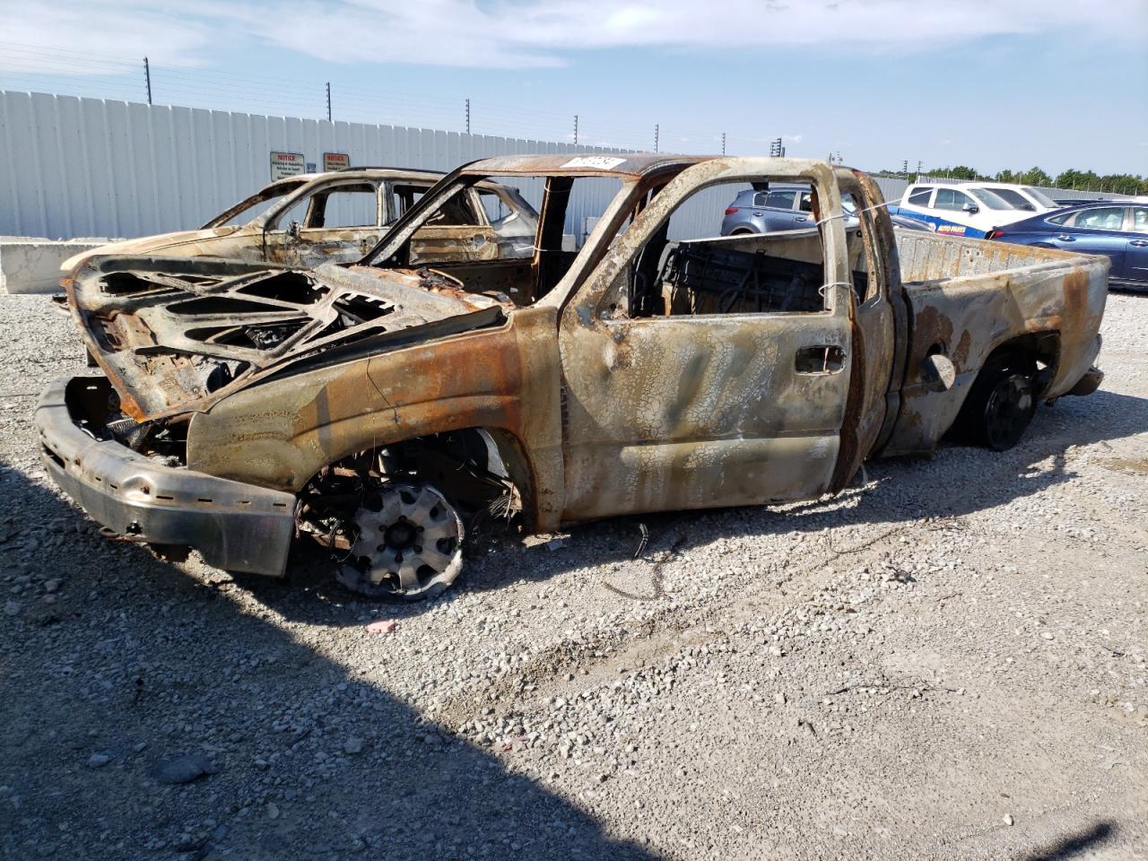 CHEVROLET SILVERADO 2003