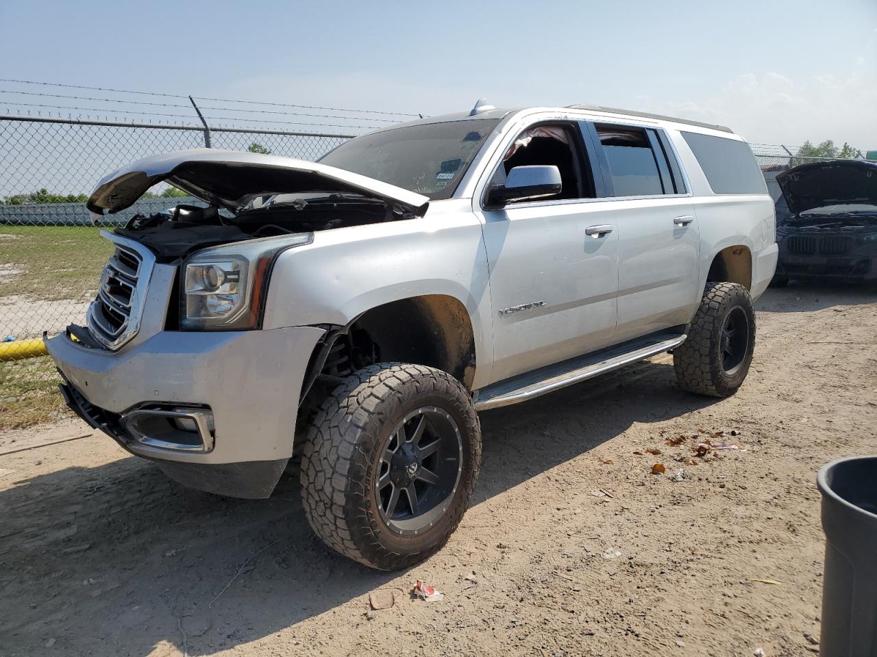 GMC YUKON XL K 2017