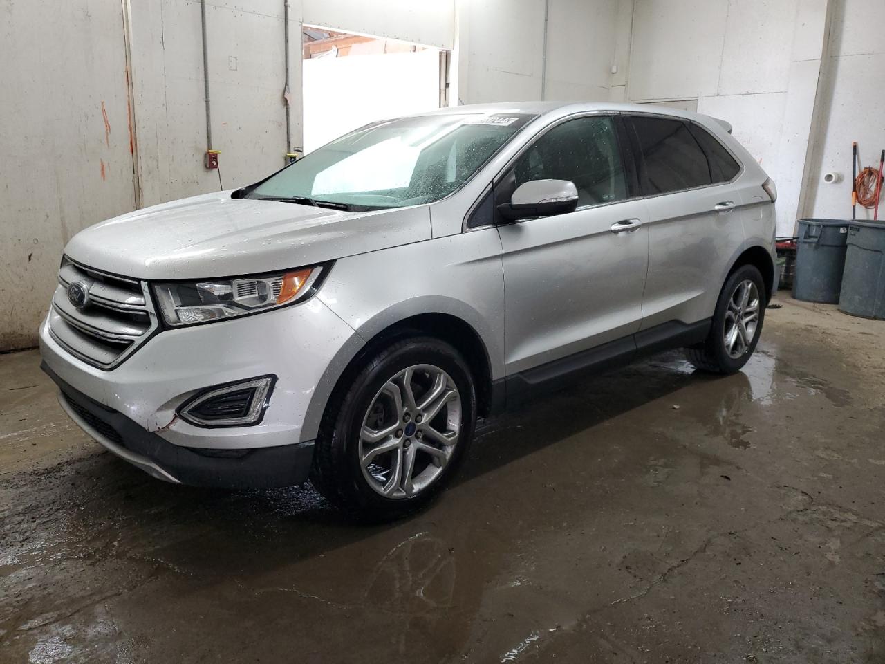 FORD EDGE TITAN 2016