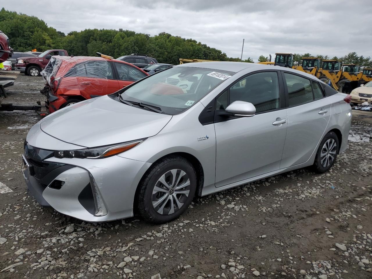 TOYOTA Prius Prim 2021