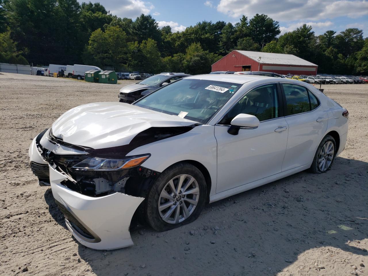 TOYOTA CAMRY LE 2021