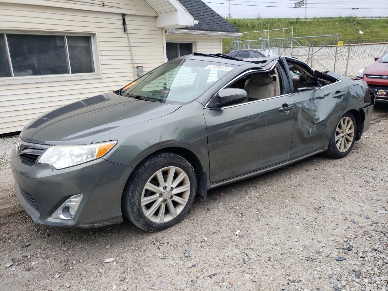TOYOTA CAMRY BASE 2012