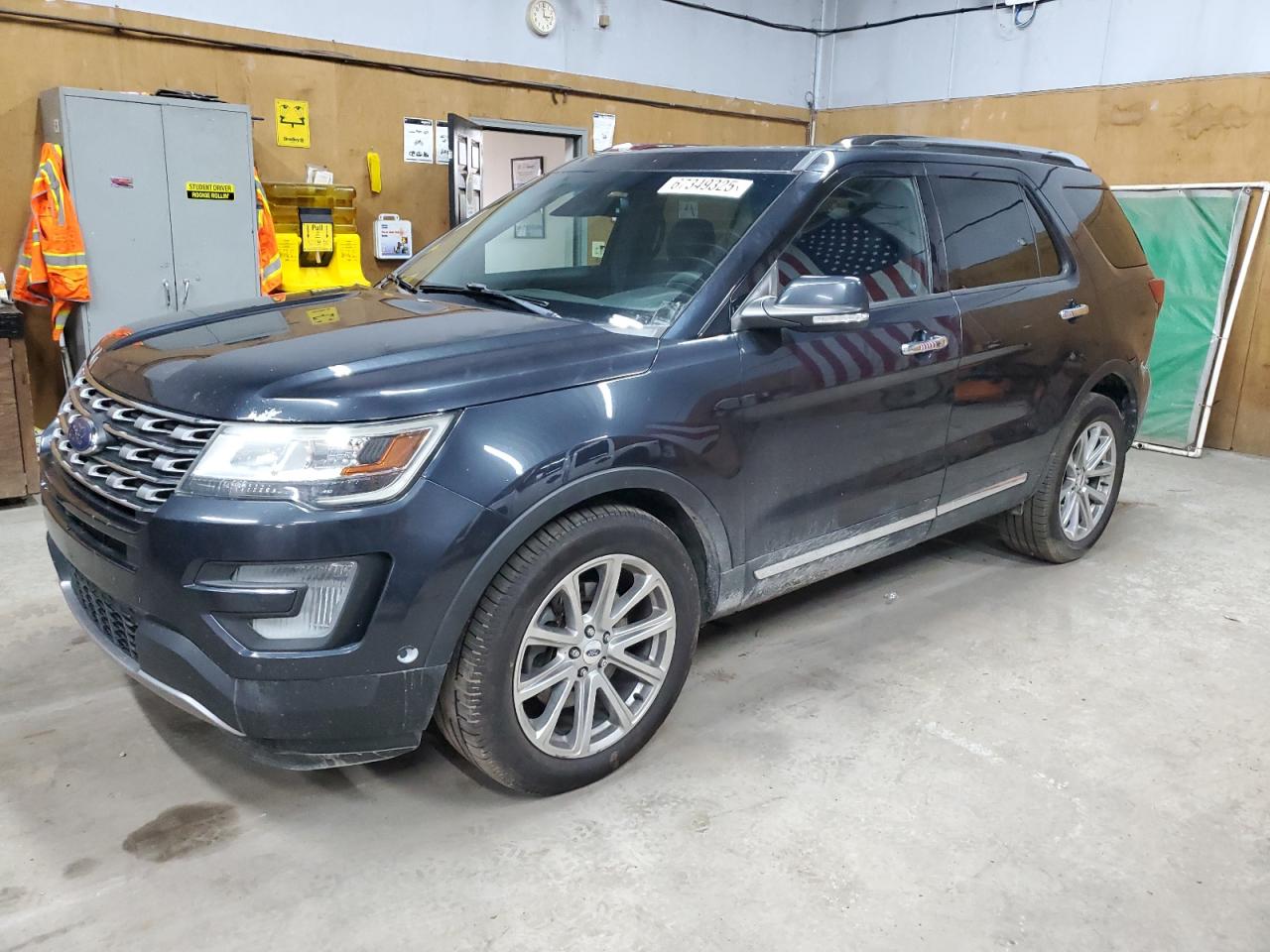 FORD EXPLORER L 2017