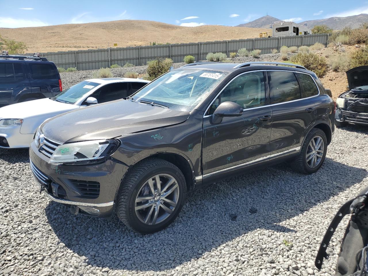 VOLKSWAGEN TOUAREG SPORT 2016