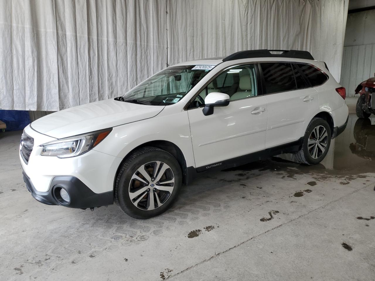 SUBARU OUTBACK 2. 2018