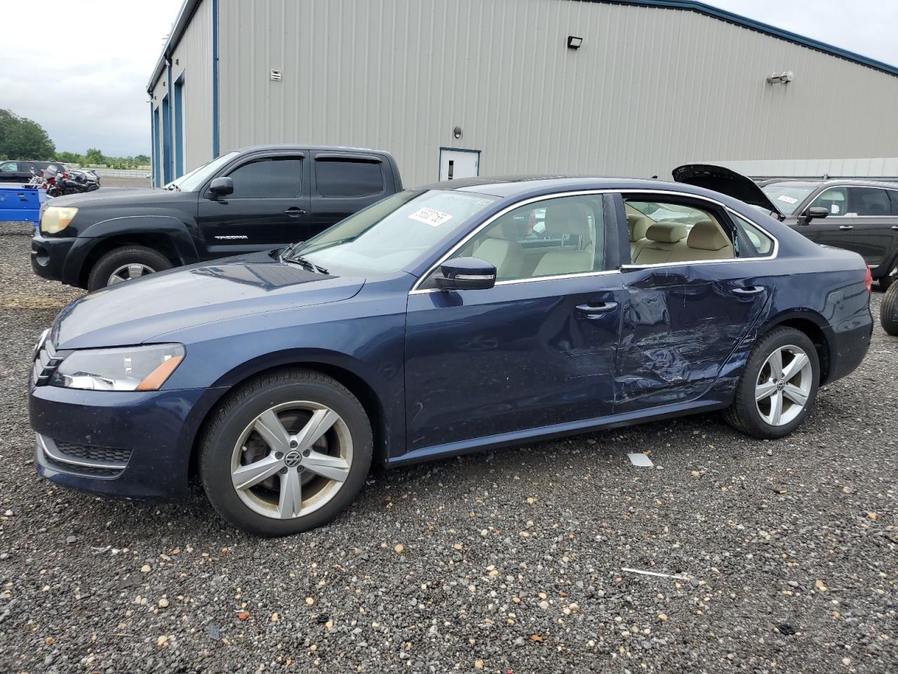 VOLKSWAGEN PASSAT SE 2013