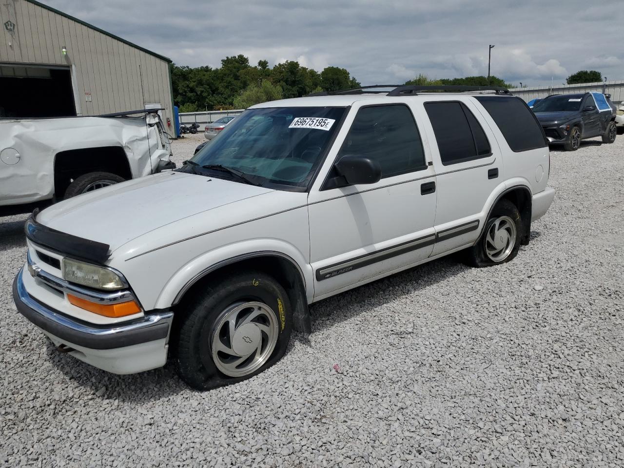 CHEVROLET BLAZER 2001