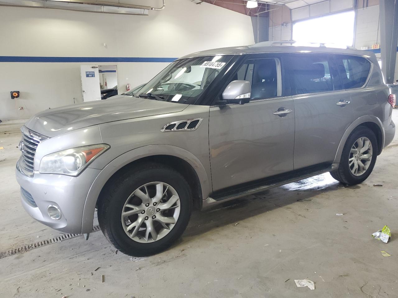 INFINITI QX56 2011