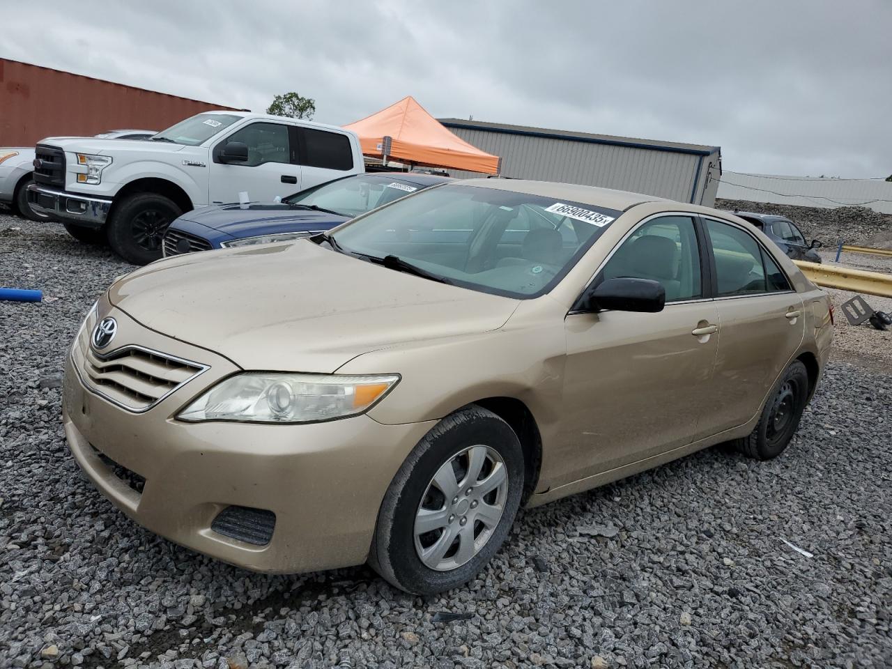 TOYOTA CAMRY BASE 2010