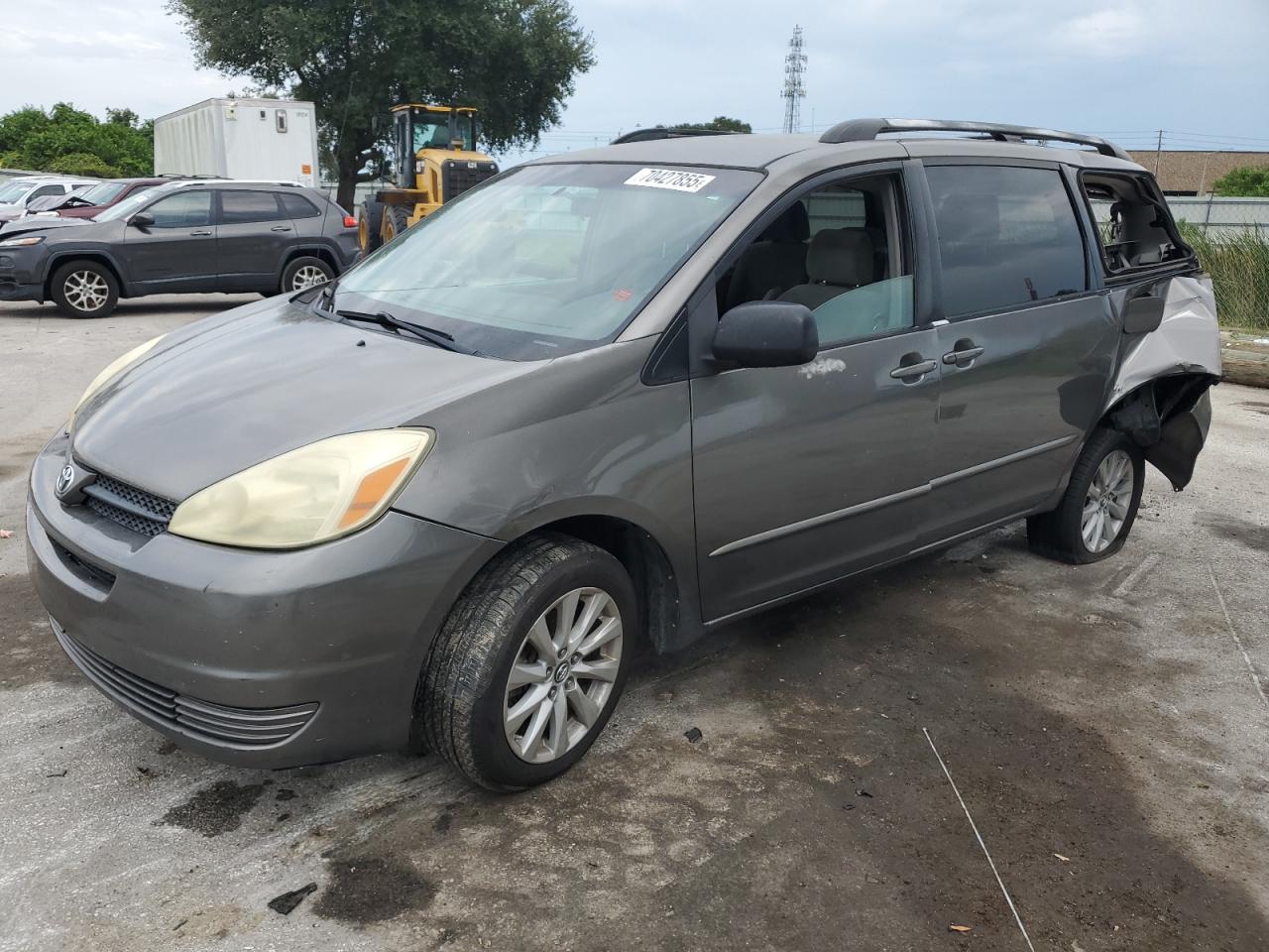 TOYOTA SIENNA CE 2004
