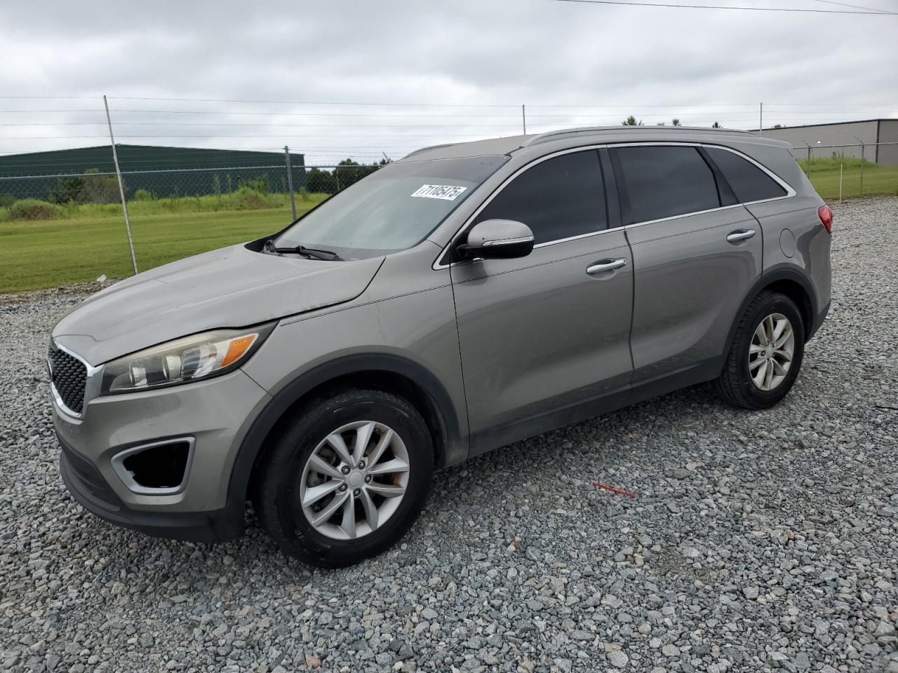 KIA SORENTO LX 2017