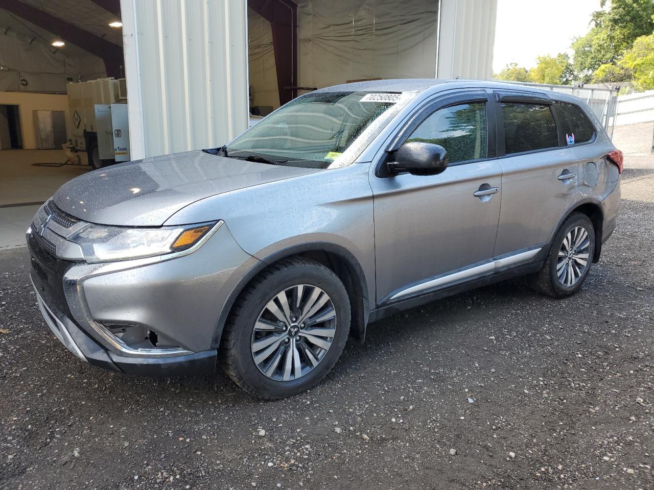 MITSUBISHI OUTLANDER 2019