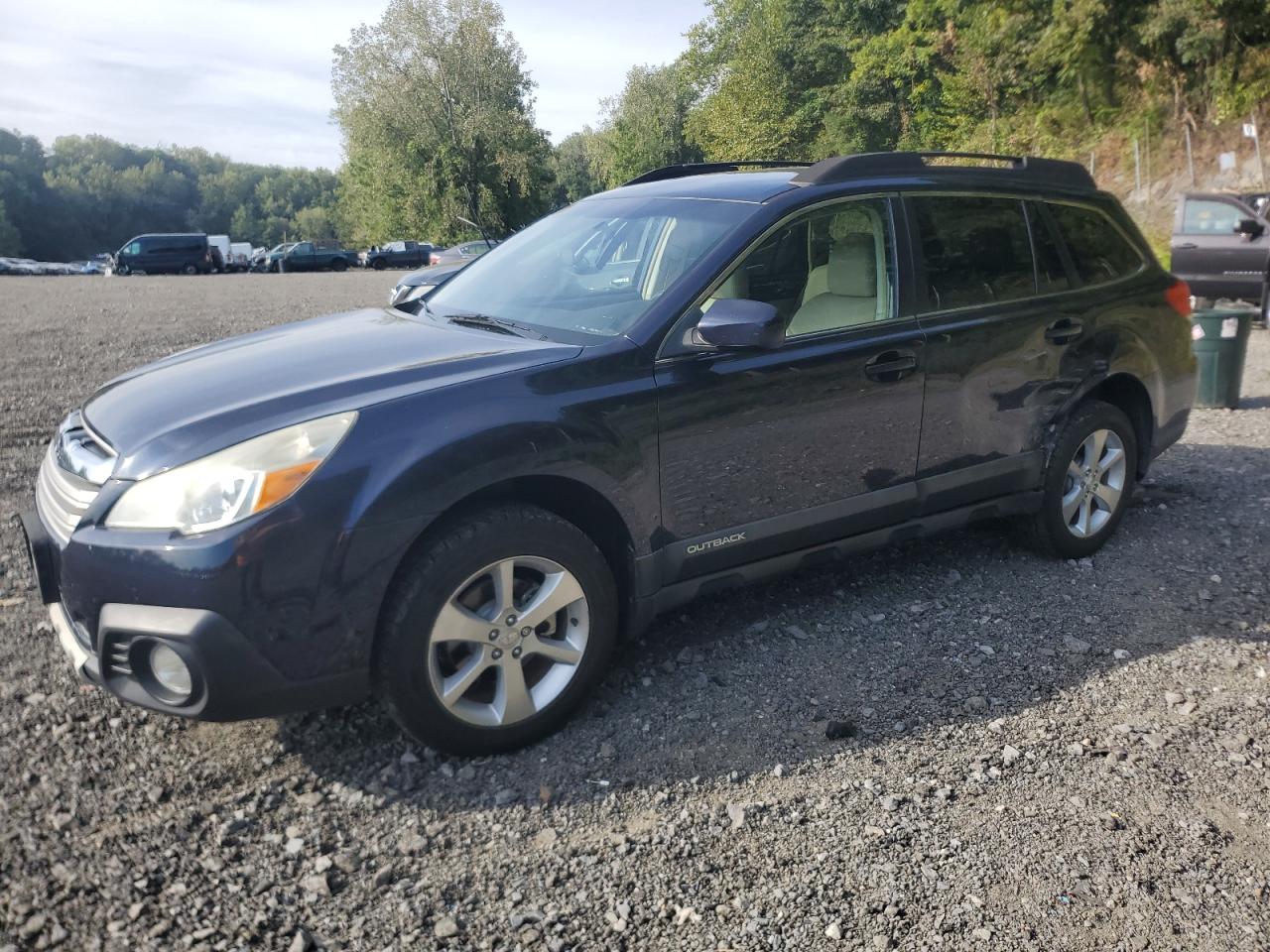 SUBARU OUTBACK 2. 2014