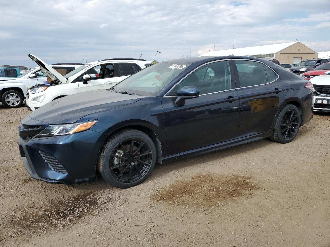 TOYOTA CAMRY SE 2020