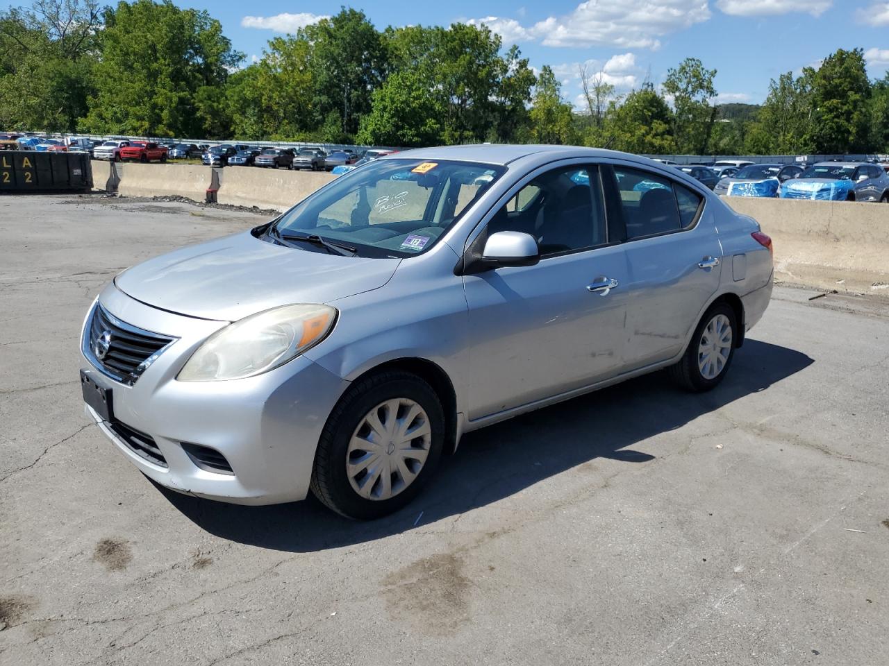 NISSAN VERSA S 2012