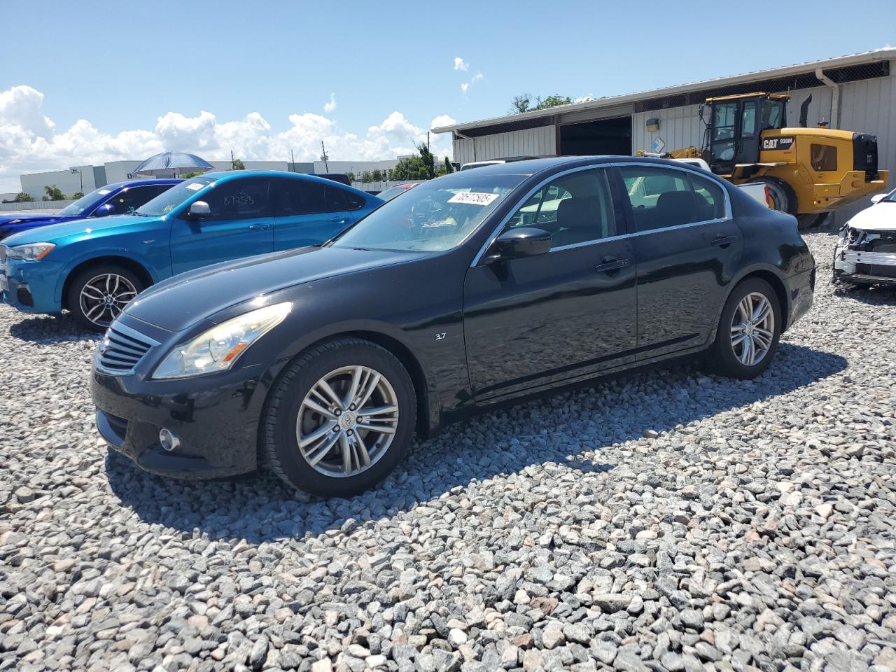 INFINITI Q40 2015