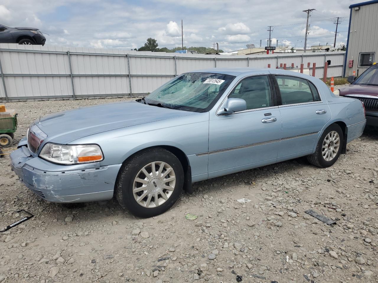 LINCOLN TOWN CAR S 2006