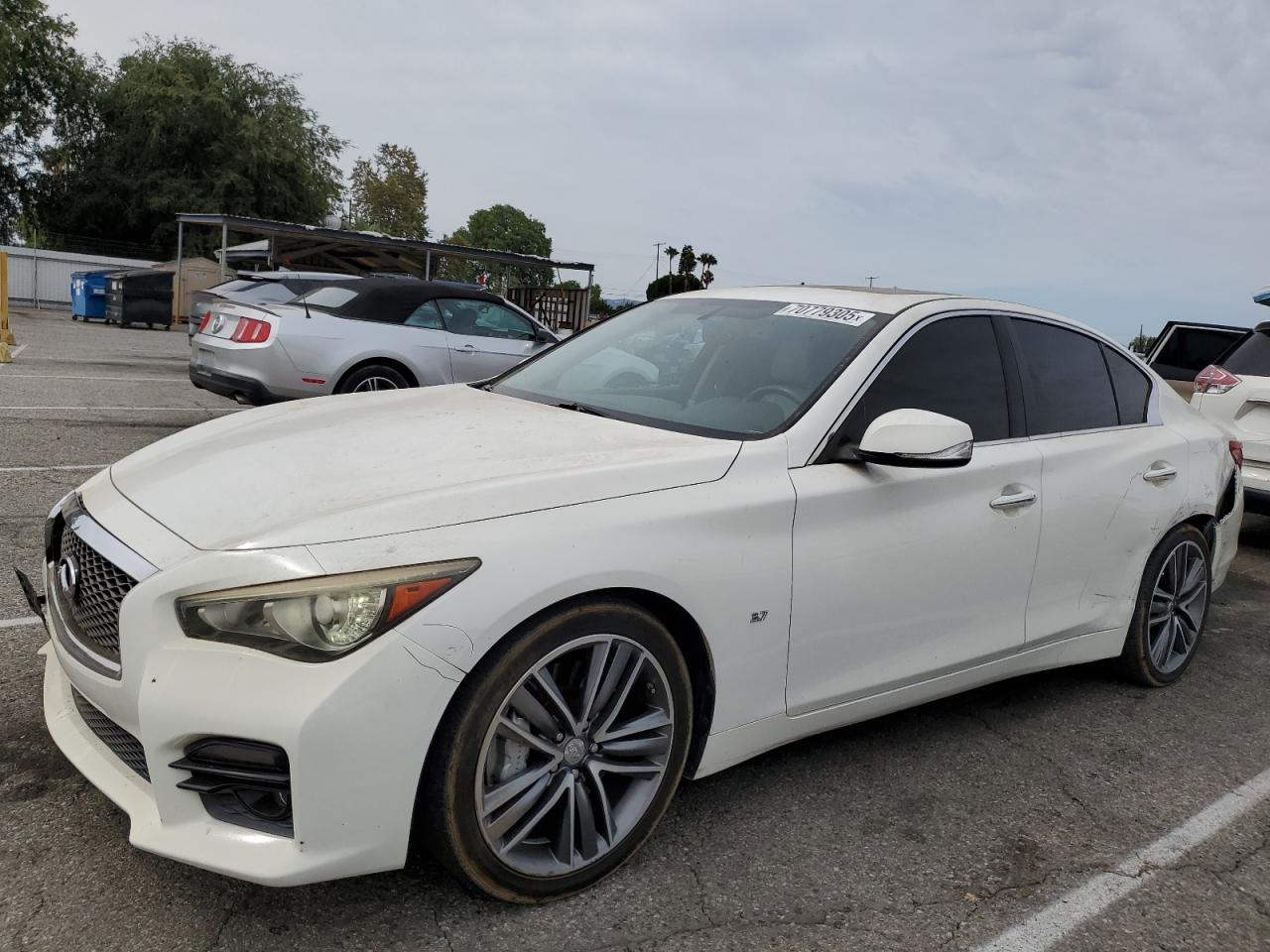 INFINITI Q50 BASE 2015