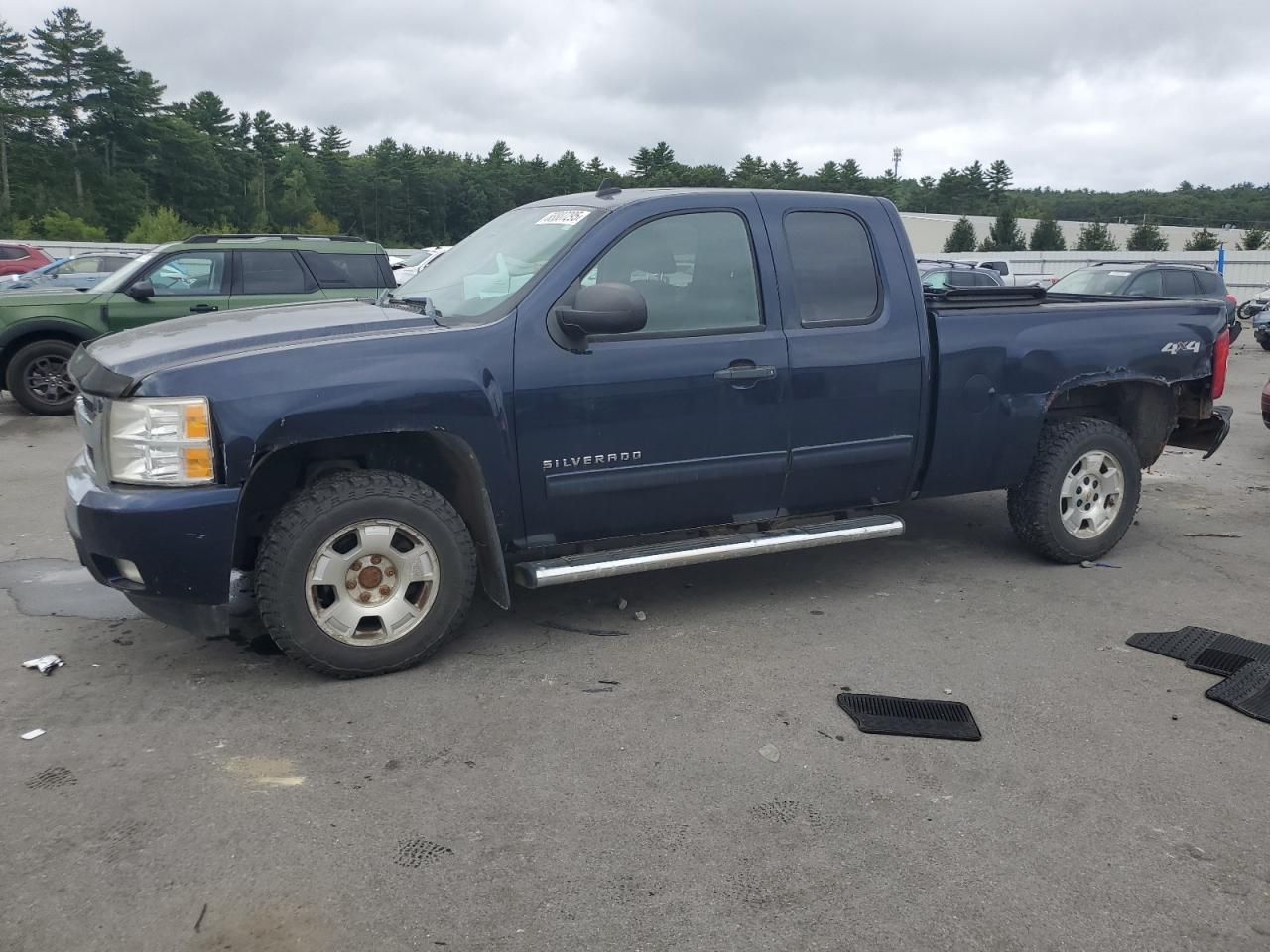 CHEVROLET SILVERADO 2011