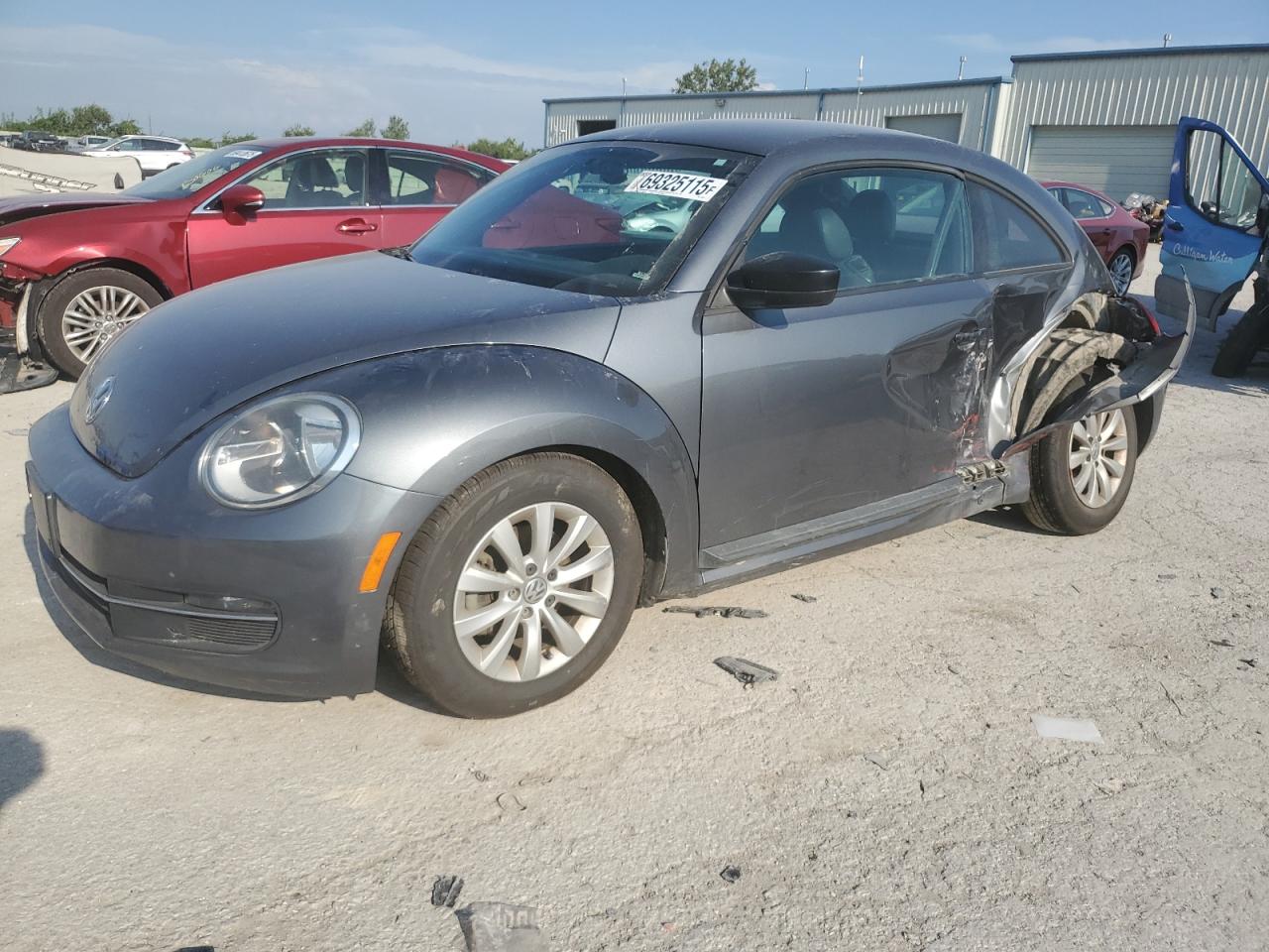 VOLKSWAGEN BEETLE 1.8 2016