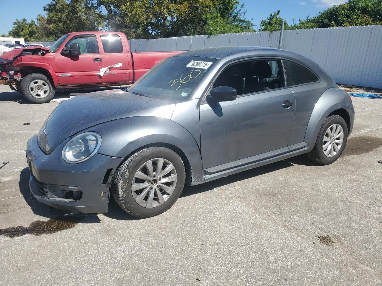 VOLKSWAGEN BEETLE 2014