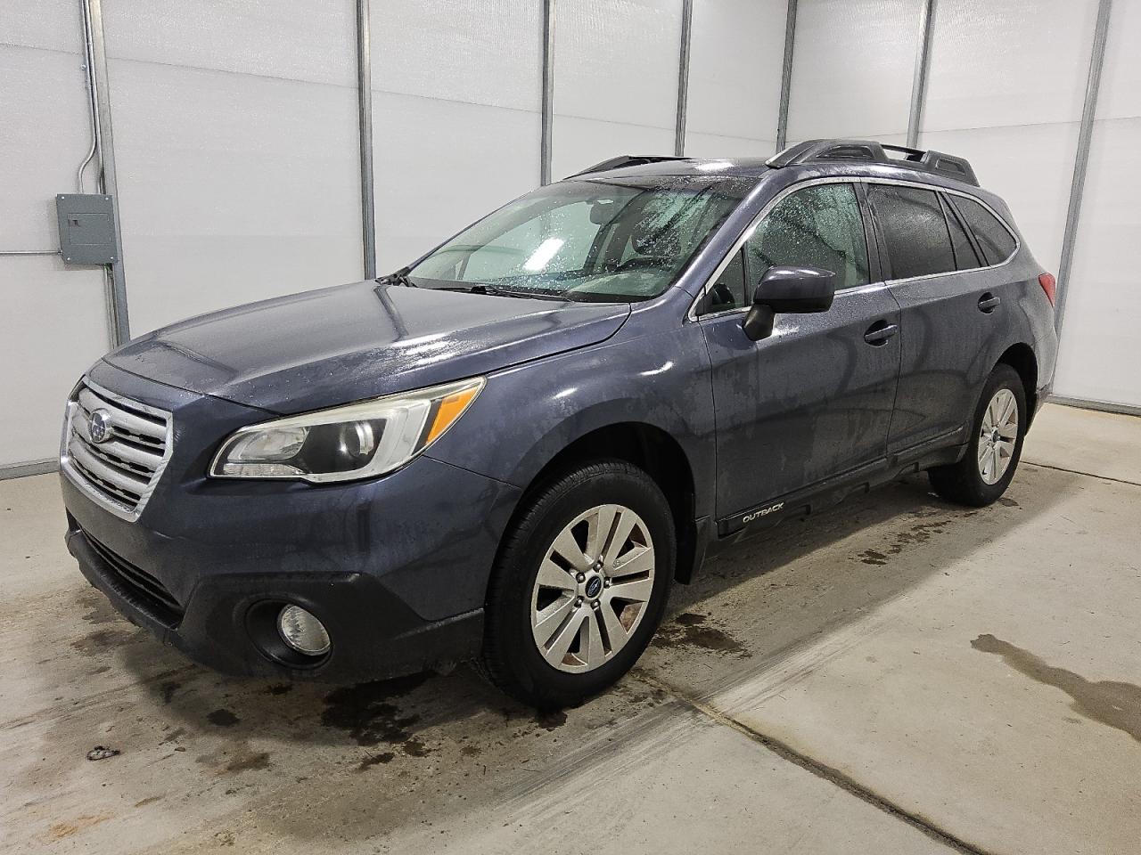 SUBARU OUTBACK 2. 2015