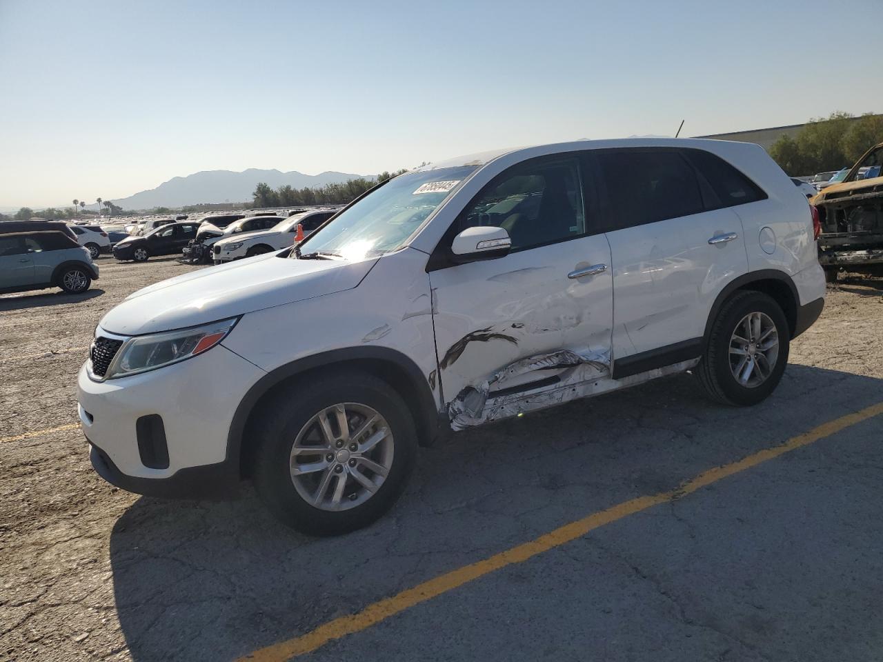 KIA SORENTO LX 2014