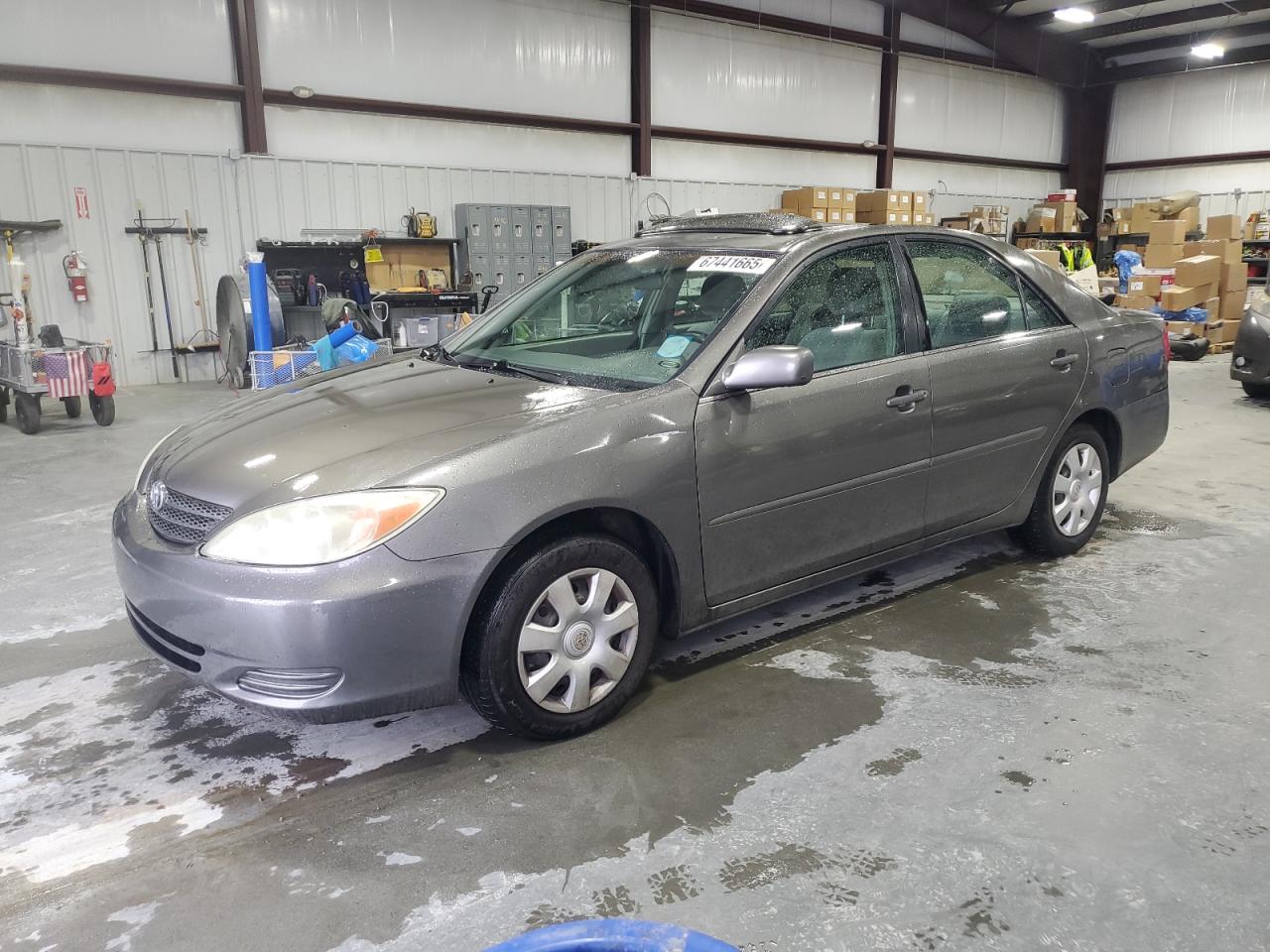 TOYOTA CAMRY LE 2004