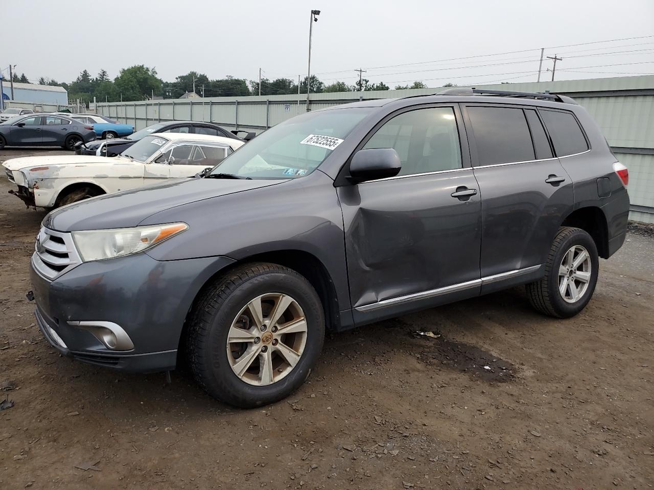TOYOTA HIGHLANDER 2013