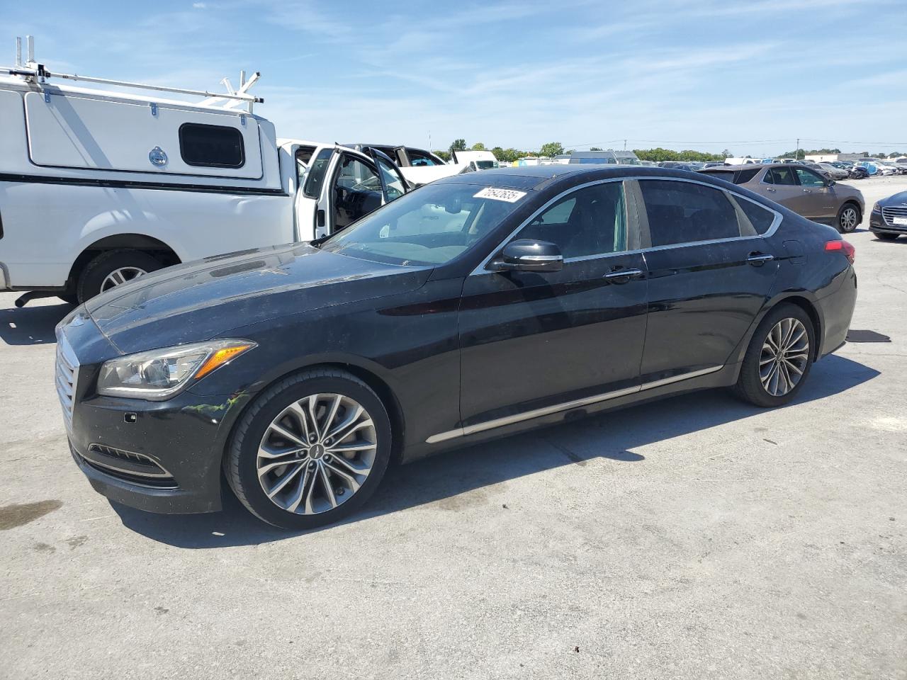 HYUNDAI GENESIS 3. 2015