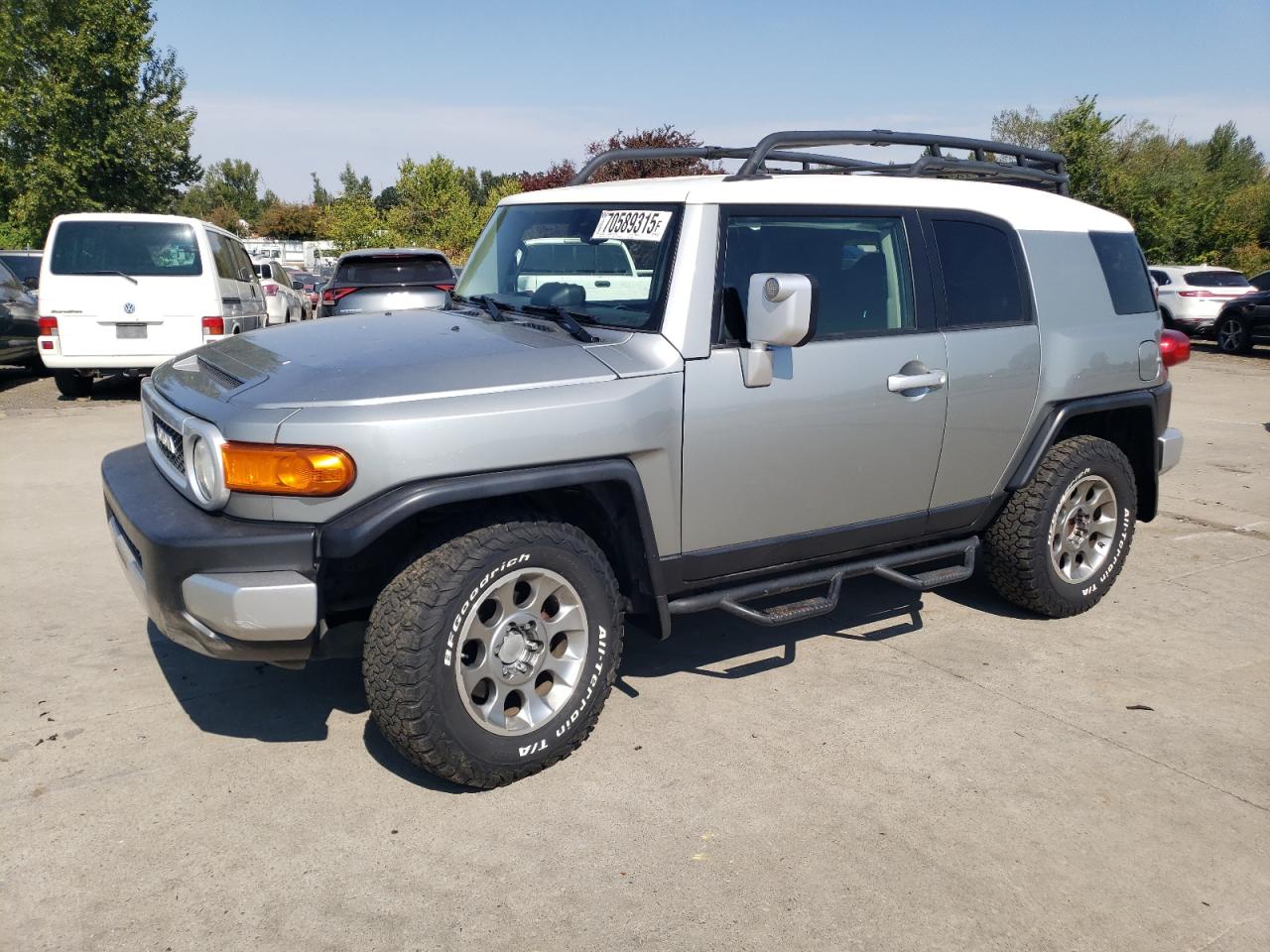 TOYOTA FJ CRUISER 2012