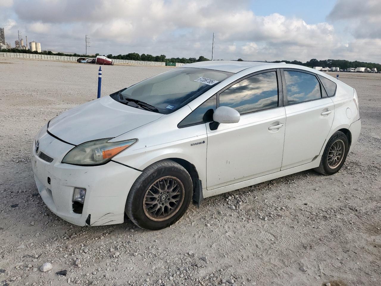TOYOTA PRIUS 2011