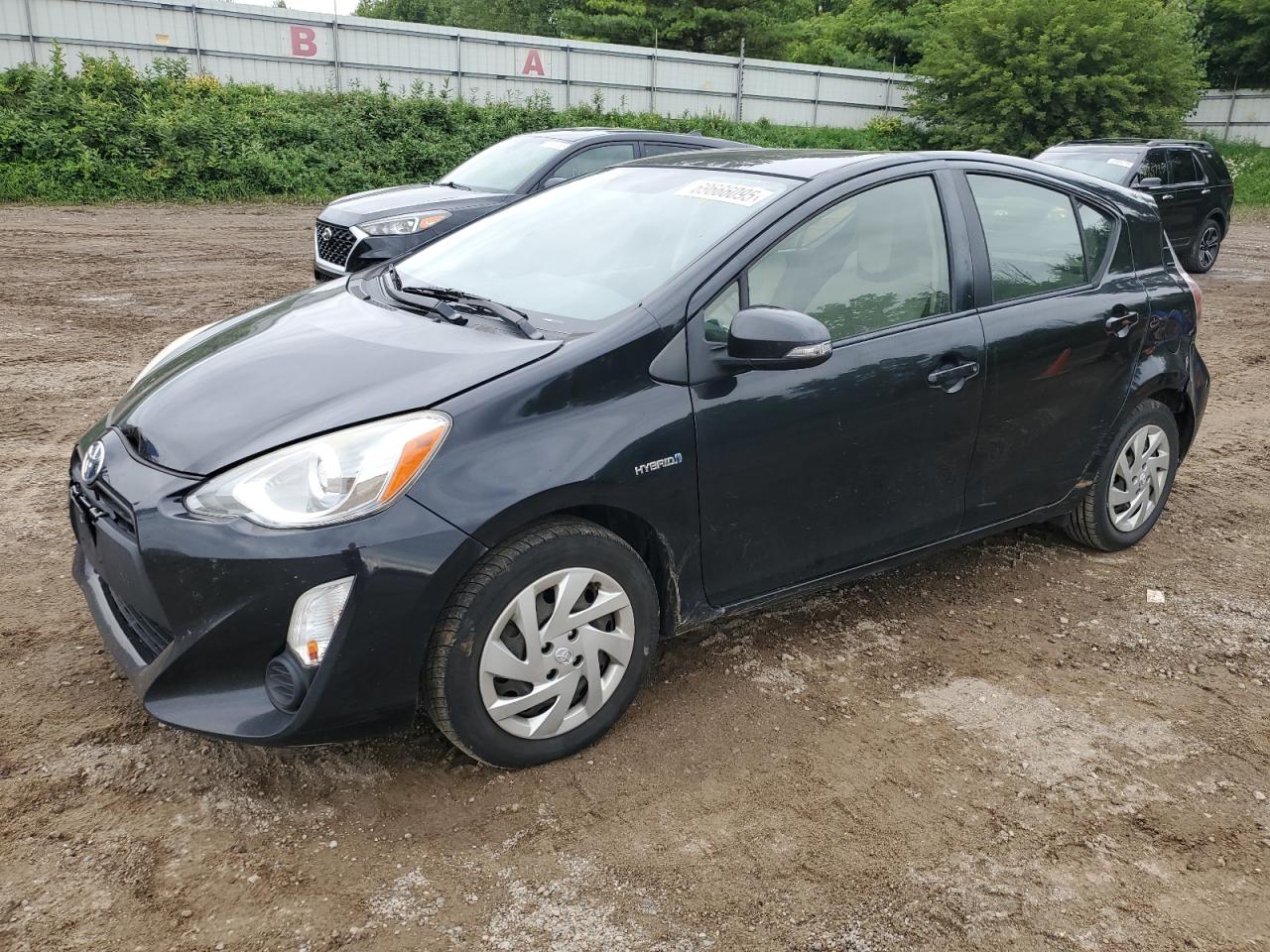 TOYOTA PRIUS C 2015