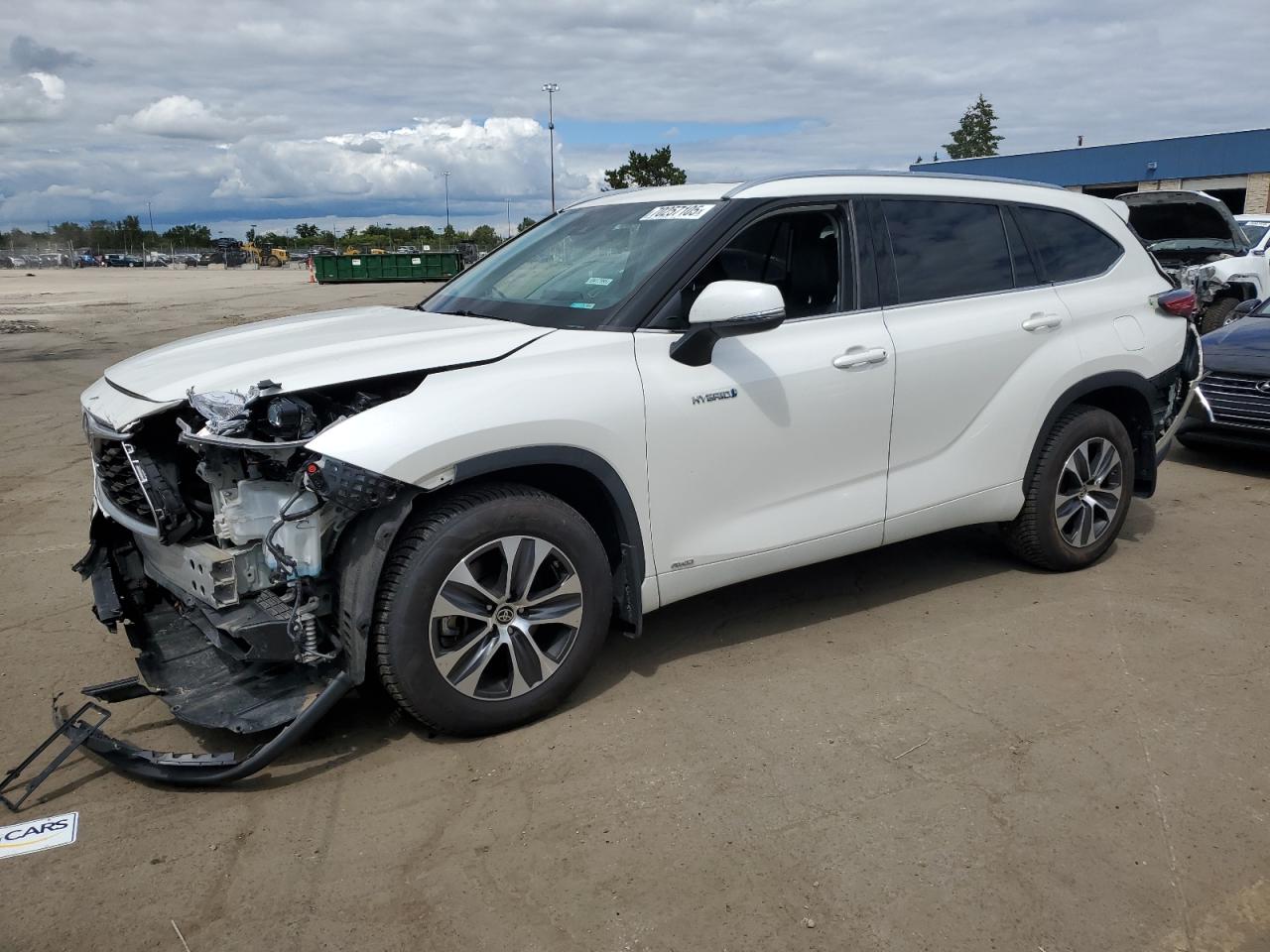 TOYOTA HIGHLANDER HYBRID XLE 2021