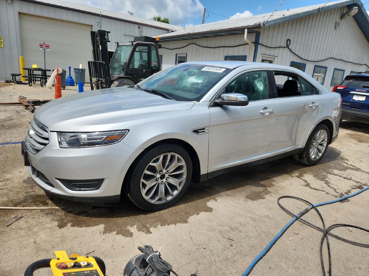 FORD TAURUS LIM 2015