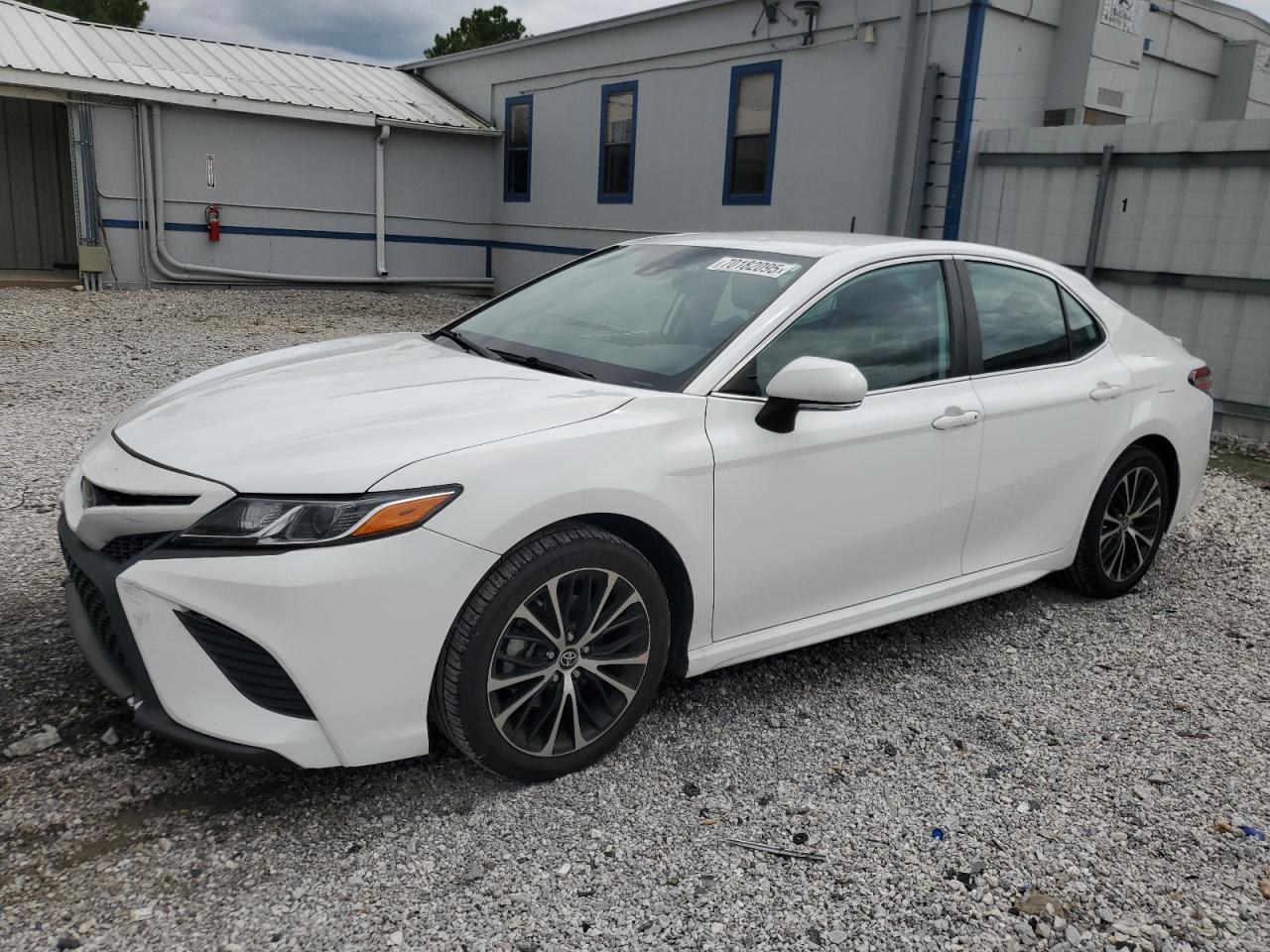 TOYOTA CAMRY SE 2020