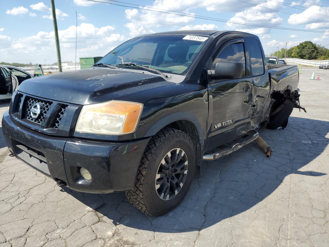 NISSAN TITAN 2009